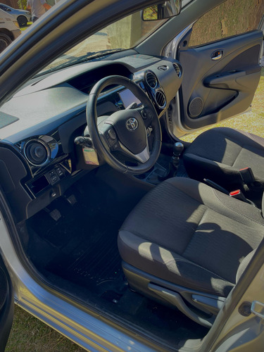 Toyota Etios 1.5 Xls