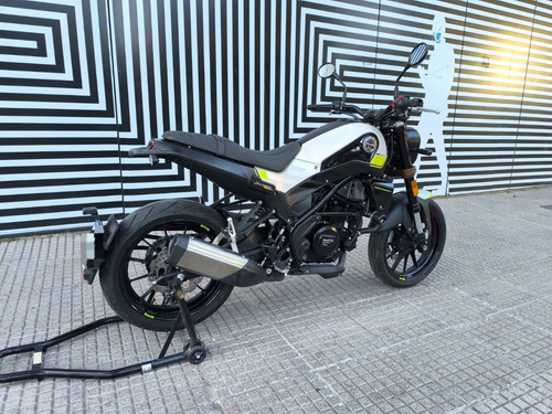 Benelli Leoncino 250