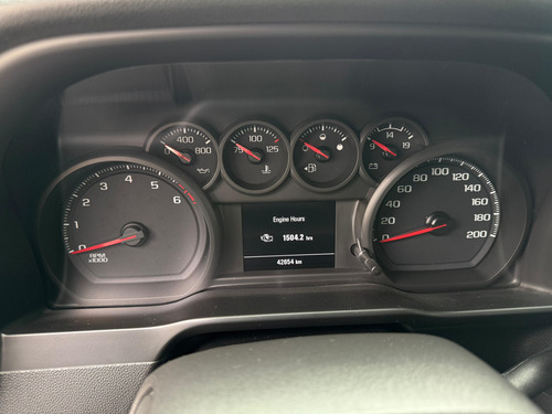 Chevrolet Silverado V6 4x4 2021