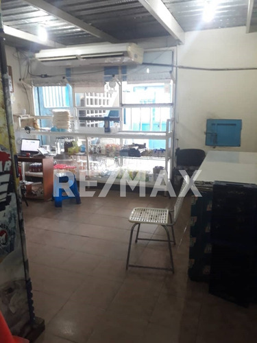 Imagen 10 de 20 de Se Vende Casa, Local Comercial Y Fondo De Comercio En El Sector La Manga, Calle Carvajal