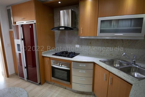 Imagen 5 de 28 de Mls #22-23505 Acogedor Apartamento Actualizado, En Una De Las Mejores Urbanizaciones De Caracas Que Dispone De 2 Pozos Profundos, Por Lo Que Nunca Falta El Agua. Afm.