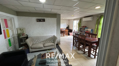 Casa Venta Dos Ambientes Con Patio, Resistencia