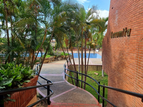 Imagen 4 de 12 de En Venta Bello Apto En Res. Puerto Bahia, Lecheria