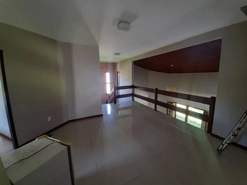 Imagem 12 de 18 de Casa 5/4 Á Venda Com Piscina Privativa E Enorme Jardim No Condomínio Encontro Das Águas. Ca00329