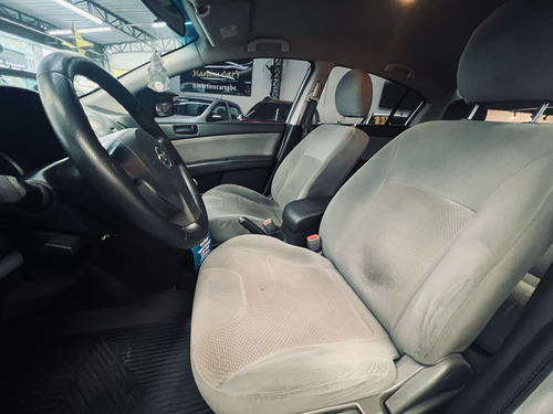 Nissan Sentra 2.0 Flex 4p