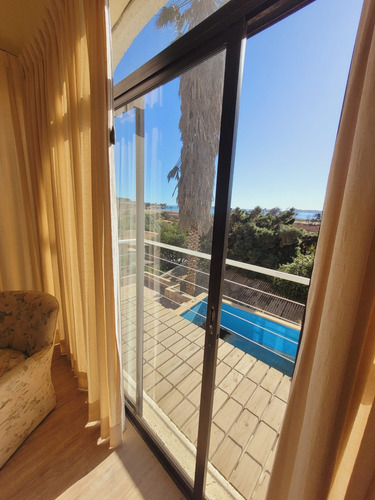 Casa En Pichidangui Totalmente Amoblada 4d 3b