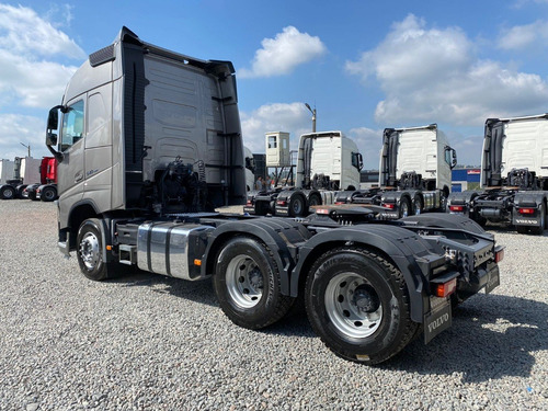 Imagem 4 de 15 de Volvo 540 Fh Globetrotter 2021 Traçado 6x4