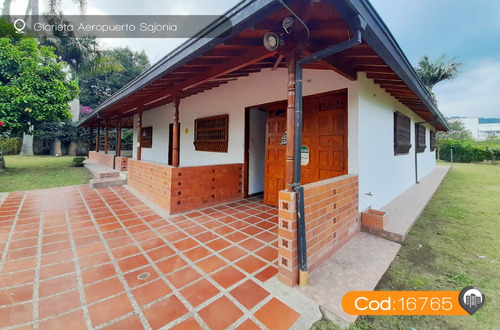 Casa Campestre En Arriendo En Rionegro Sector Glorieta Aeropuerto Sajonia Codigo 16765