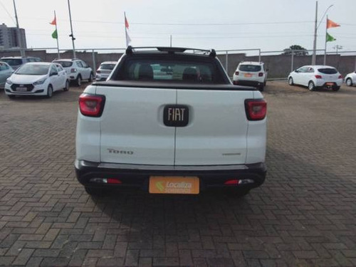 Imagem 2 de 9 de Fiat Toro 1.8 16v Evo Flex Freedom At6