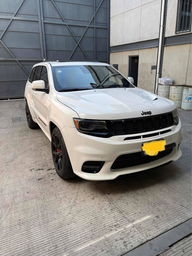 Imagen 6 de 10 de Jeep Grand Cherokee 2018 6.4 Srt-8 At