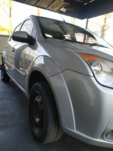 Ford Fiesta Sedan 1.6 Fly Flex 4p 2010