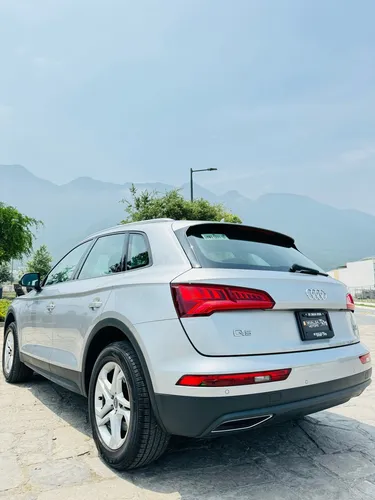 Audi Q5 2.0 L T Select Dsg