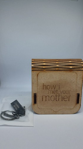 How I Met Your Mother (2005) Caixa Pendrive