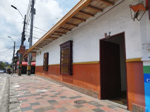 Vendo Casa En Parque Principal De San Antonio De Pereira, Rio Negro