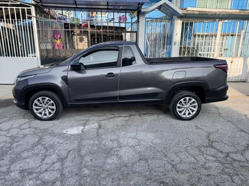 RAM 700 1.6 Slt Mt