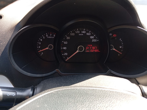 Kia Picanto 1.0 EX 12V FLEX 4P AUTOMÁTICO