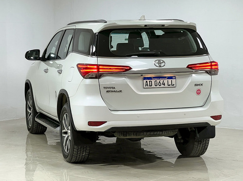 Toyota Hilux SW4 2.8 Srx 177cv 4x4 7as At