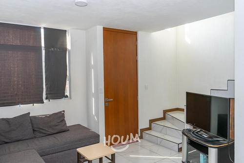 Casa En Toluquilla, San Pedro Tlaquepaque Con 2 Recámaras, 81 M², Id: 76452