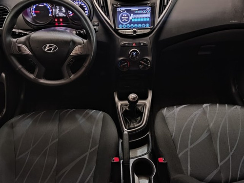 Hyundai HB20 HB20 1.0 COMFORT PLUS 12V FLEX 4P MANUAL