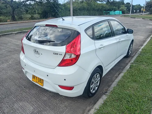 Hyundai Accent 1.6l 5 p