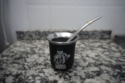 Mate De Acero Inoxidable Térmico Doble Capa+ Bombilla Chata Negro Messi