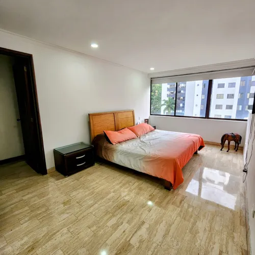 Apartamento En Venta En Los Balsos. Cod V12228