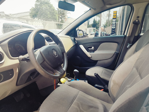 Renault Logan 1.6 Expression Hi-power 4p