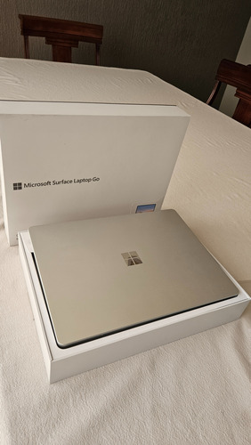 Microsoft Surface Laptop Go 2 I5 64gb Ssd Platinum 13h (Usado)