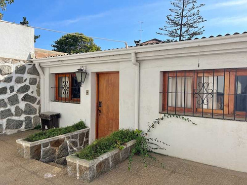 Casa En Inmejorable Ubicación, Algarrobo (68693)