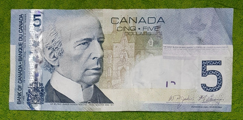 Billete De Cinco Dollares Canadienses. Para Coleccion.