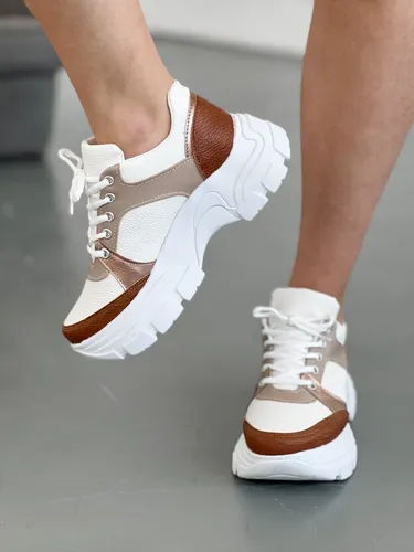 Zapatillas de mujer discount con suela alta