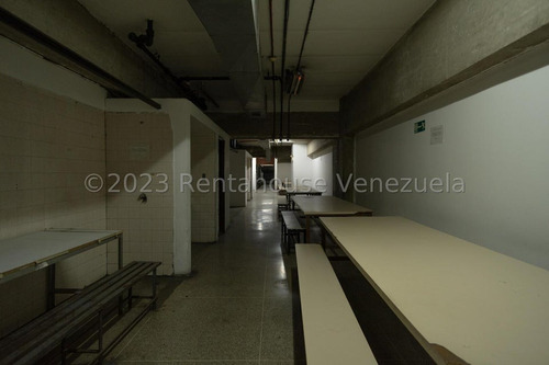 Jel Edificio Industrial En Venta En San Martin 24-4774 Fg
