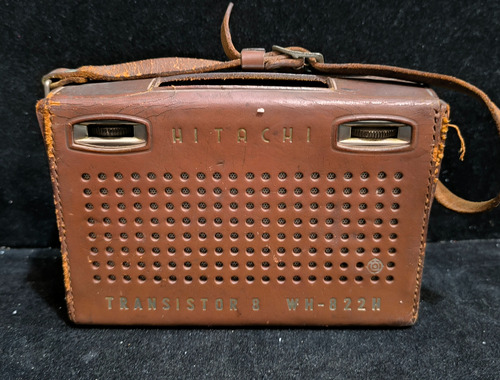 Antigua Radio Portátil Hitachi Wh-822h Funda Funcionando (Usado)