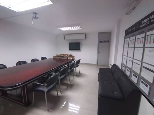 Imagen 11 de 18 de Concesionario De Automoviles