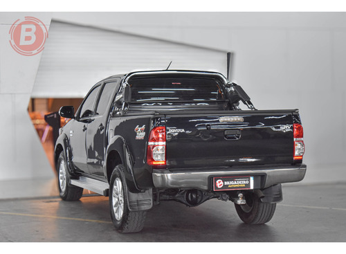 Toyota Hilux 3.0 SRV TOP 4X4 CD 16V TURBO INTERCOOLER DIESEL 4P AUTOMÁTICO