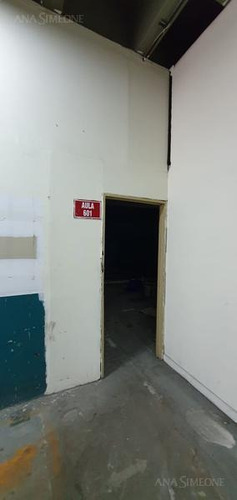 Imagen 17 de 27 de Edificio Comercial - Almagro