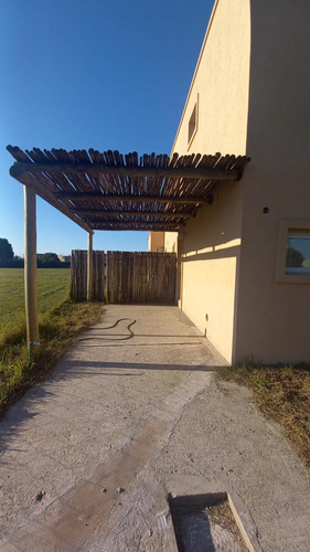 Casa A La Venta En San Sebastian, Area 2, Perimetral Al Boulevard Interno