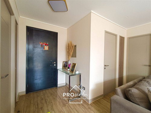 Departamento En Arriendo De 3 Dorm Con Patio Privado