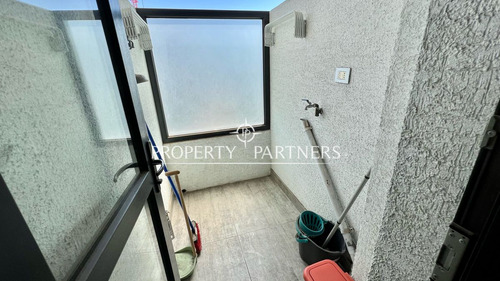 Propiedad En Arriendo En Calle Santa Cristina, Mac...