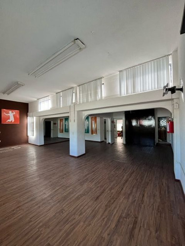 Inmueble Con Uso De Suelo En Calesa, Adecuado Para Escuela, Oficinas..etc
