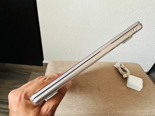 Apple Macbook Air 13 M2 2022 8gb Ram 256gb Ssd Bat 98% Excel (Usado)