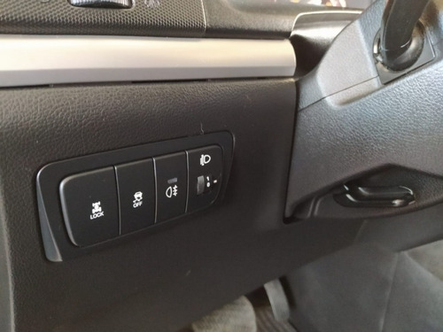 Imagem 13 de 15 de Ssangyong Korando Gls 4x4 Turbo Diesel C/ Teto Solar