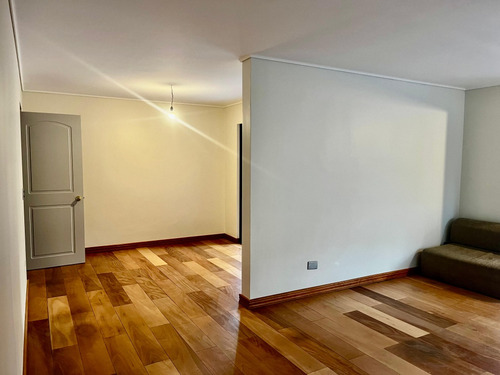 Amplia Casa En Condominio, Alta Seguridad