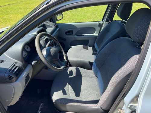 Imagen 8 de 11 de Renault Clio Pack 1,2da Aa 5 Ptas 2008 Con 130.000 Km Nuevo
