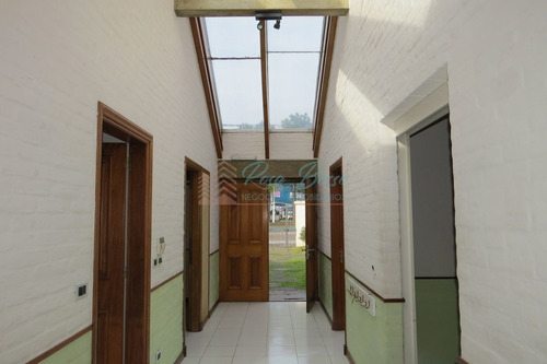Imagen 2 de 26 de Casa Local Ideal Para Clínicas O Consultorios - Punta Del Este Aidy Grill