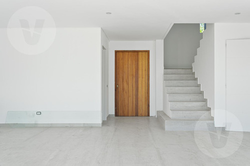 Casa En Venta Con Renta - Barrio Santa Juana, Canning