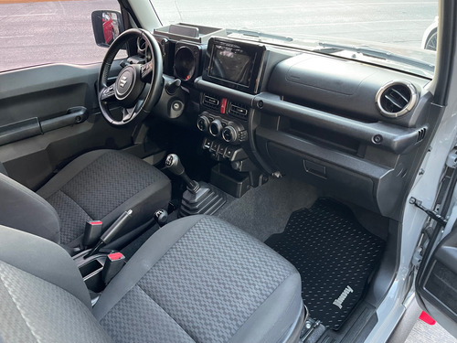 Suzuki Jimny 1.5 Glx Mt