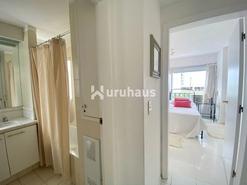 Venta Apartamento Tres Dormitorios Punta Del Este Playa Brava Edificio Torre Marina Ii