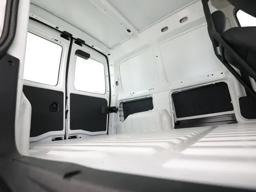 Imagen 17 de 22 de Peugeot Partner Confort 1.6 Hdi 2023 Furgón O 5 Plazas 1-