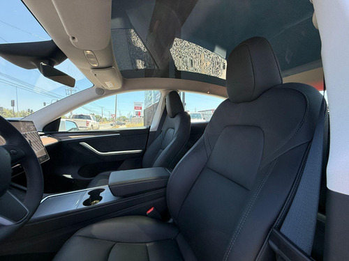 Tesla MODEL Y TESLA MODEL Y LONG RANGE